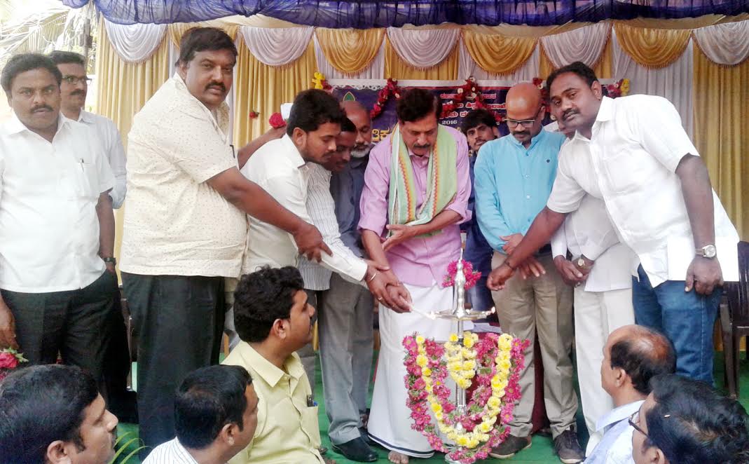 ವಿದ್ಯಾರ್ಥಿಗಳು  ಪ್ರಜ್ಞ್ಞಾವಂತ  ನಾಗರಿಕರಾಗಿ: ಶಾಸಕ ದತ್ತ